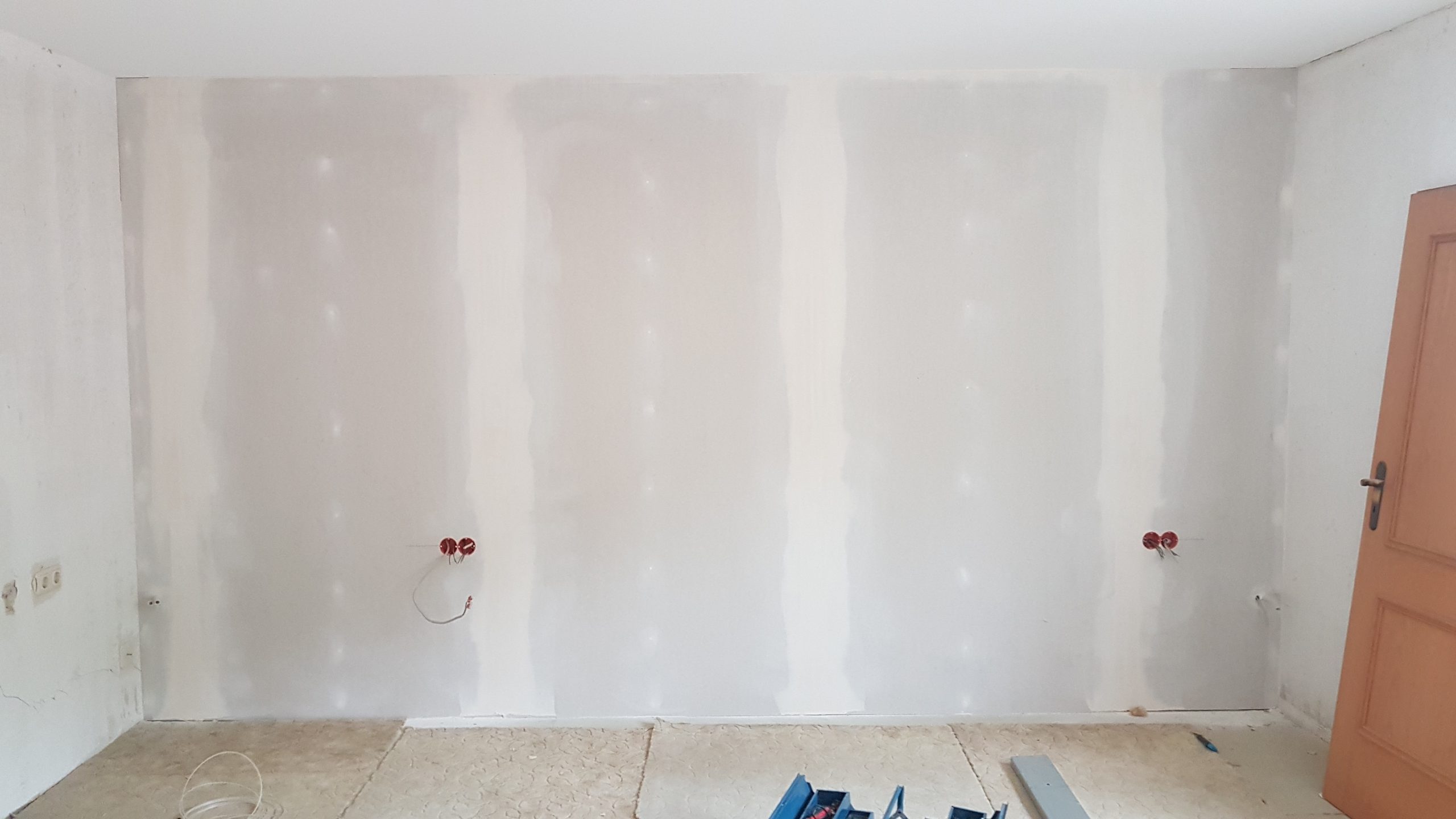 Trockenbauer Hamburg – abgehängte Decke Trennwand Badausbau RAUMWERQ